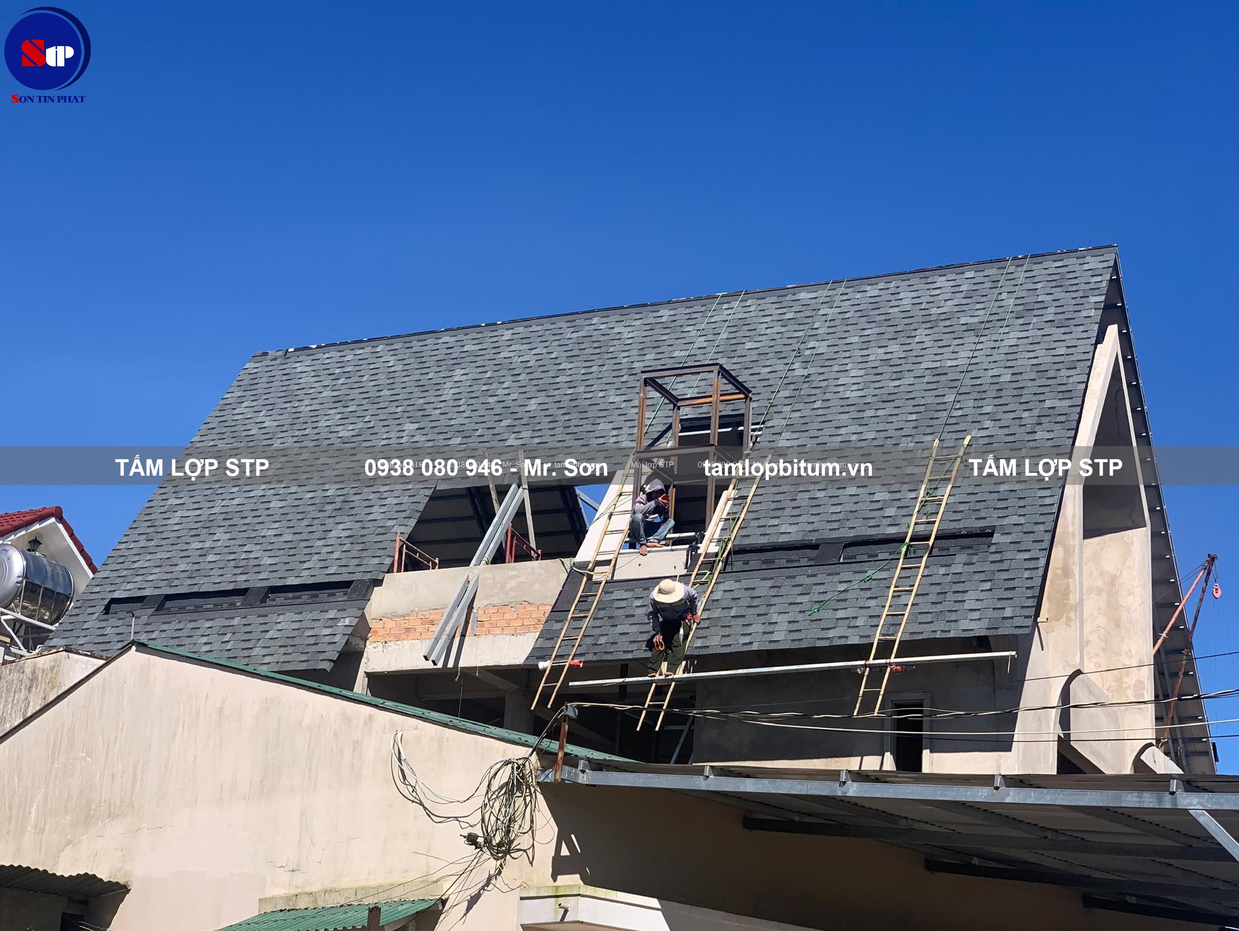 Ngói bitum phủ đá STP cho mái nhà có độ dốc lớn